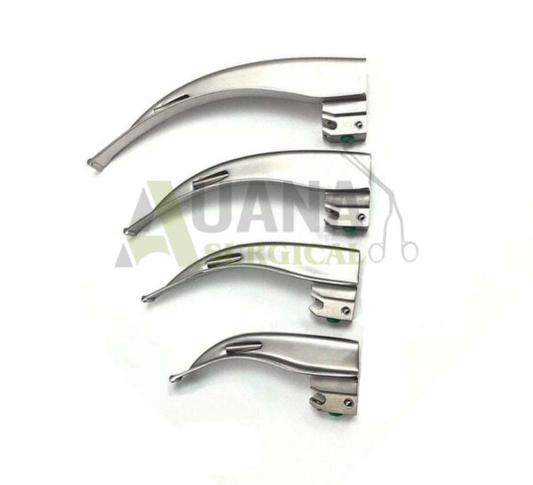 Laryngoscope With 4 Blades Adult